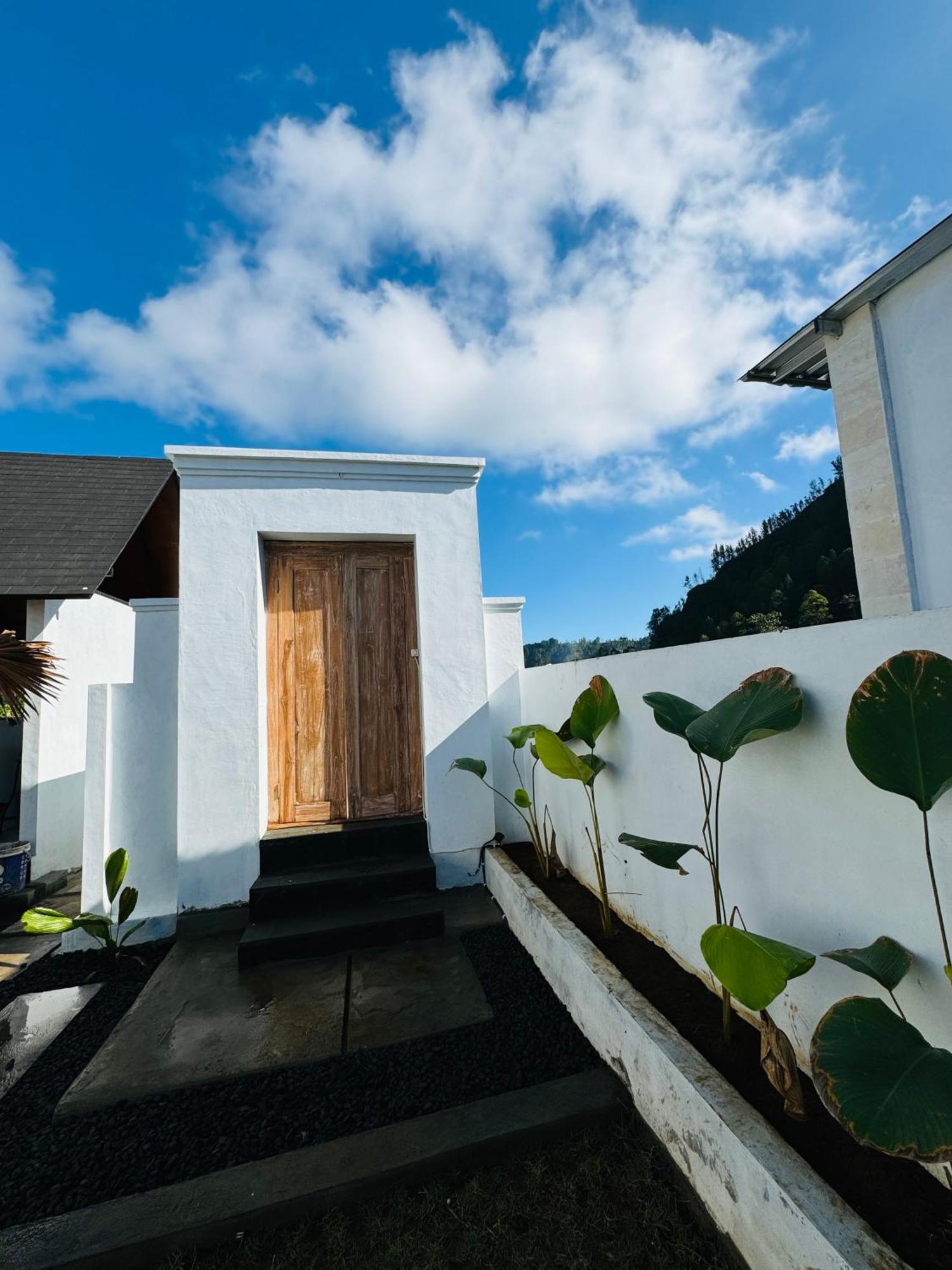 Volcano Cottages Kubupenlokan Exterior photo